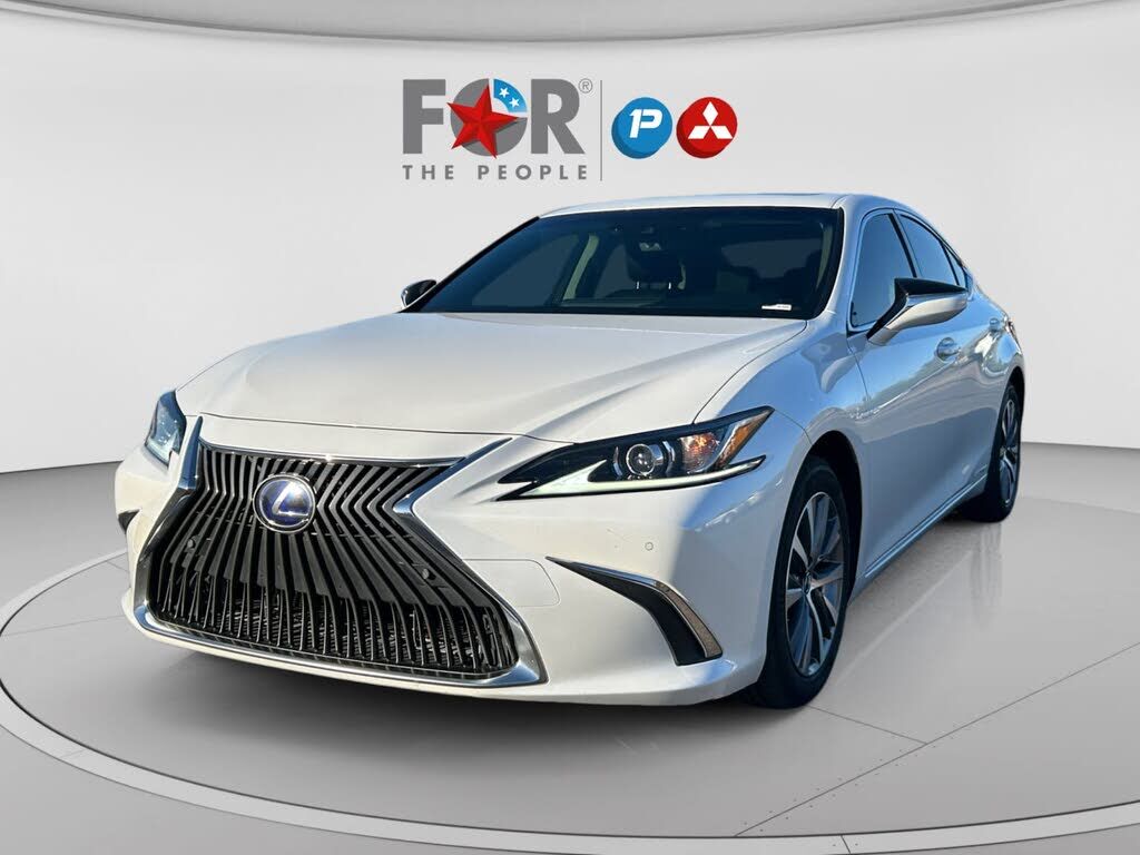 2019 LEXUS ES