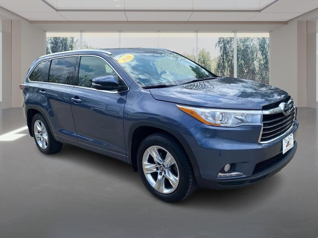 2016 TOYOTA Highlander