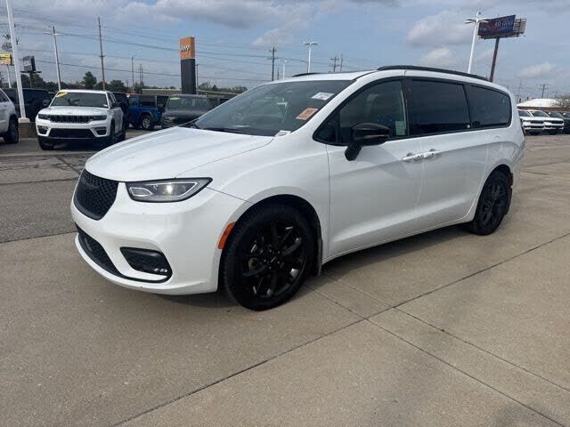 2025 CHRYSLER Pacifica