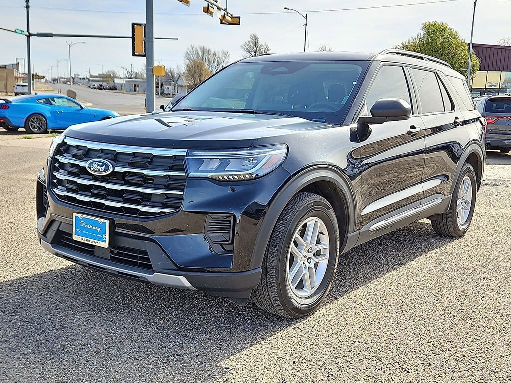 2025 FORD Explorer