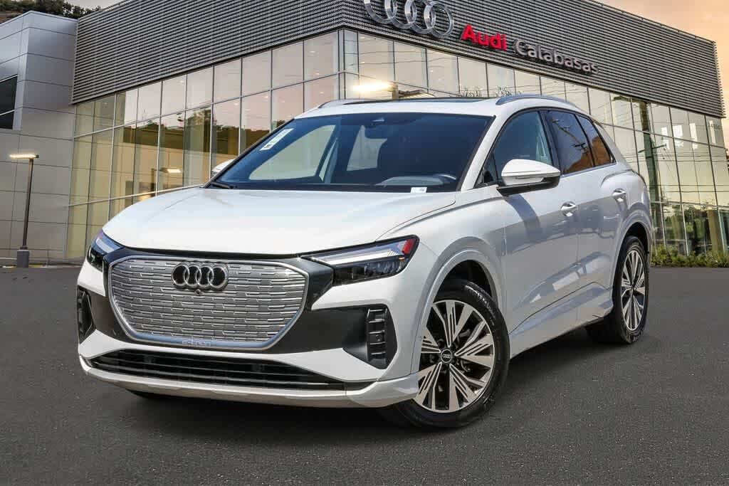 2023 AUDI Q4