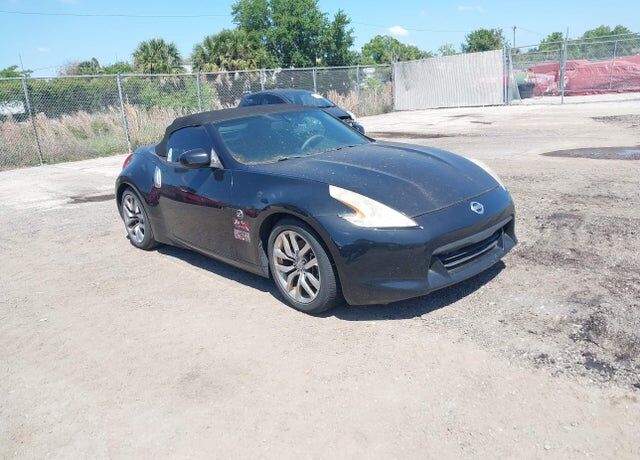 2010 NISSAN 370Z