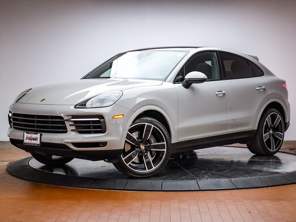2022 PORSCHE Cayenne