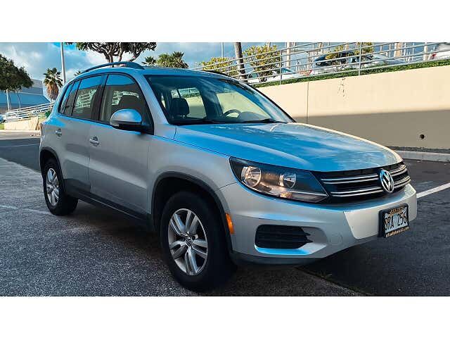 2015 VOLKSWAGEN Tiguan
