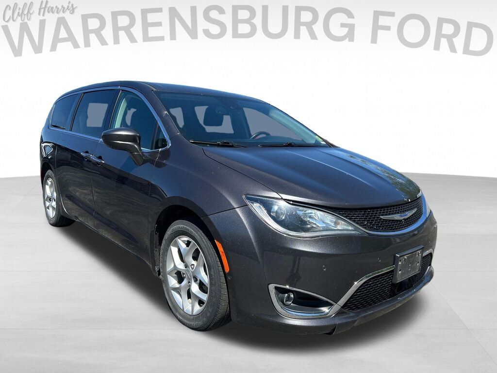 2019 CHRYSLER Pacifica