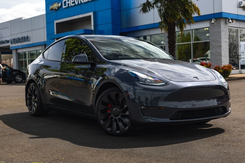2021 TESLA Model Y