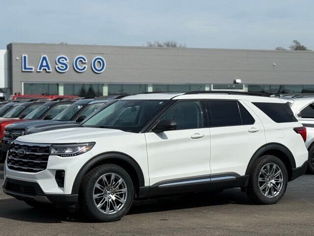 2025 FORD Explorer