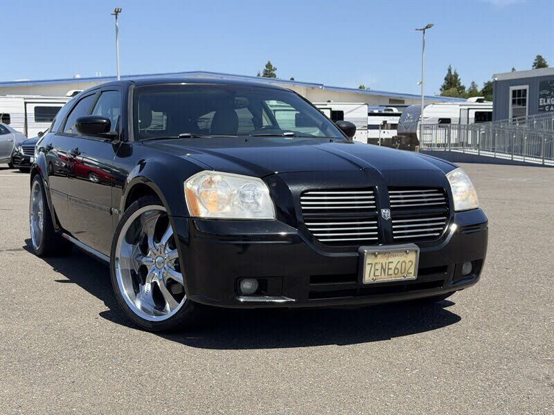 2006 DODGE Magnum