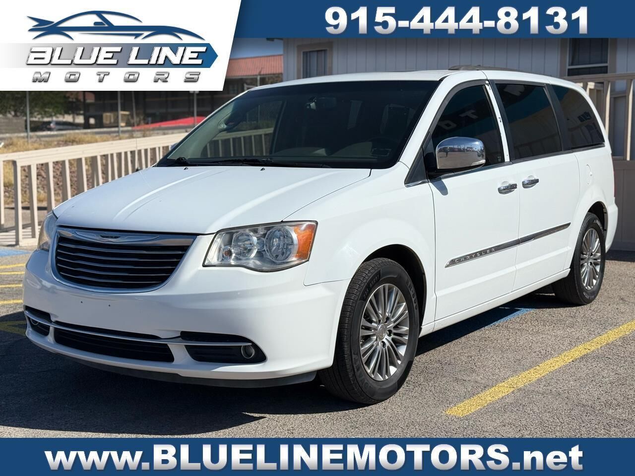 2014 CHRYSLER Town and Country