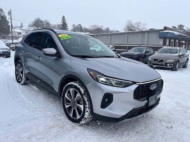 2024 FORD Escape