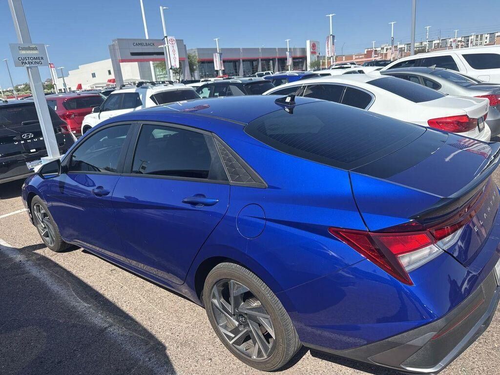 2025 HYUNDAI Elantra