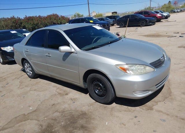 2004 TOYOTA Camry