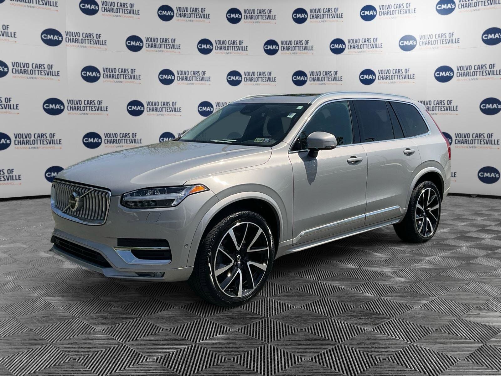 2023 VOLVO XC90