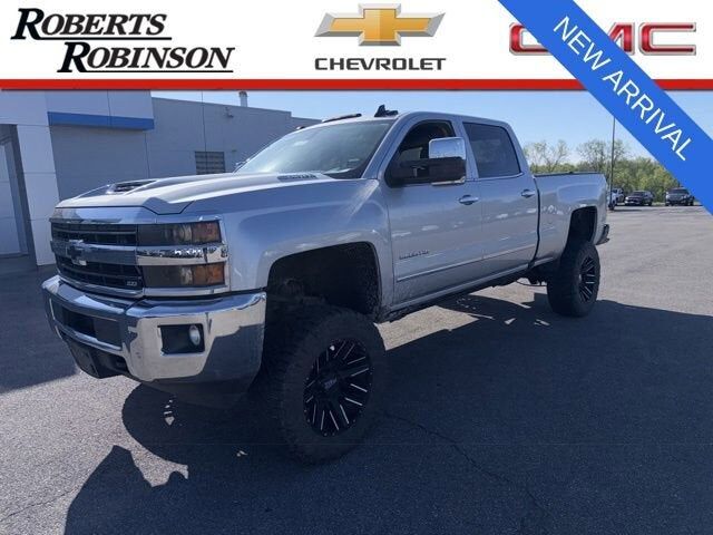 2018 CHEVROLET Silverado