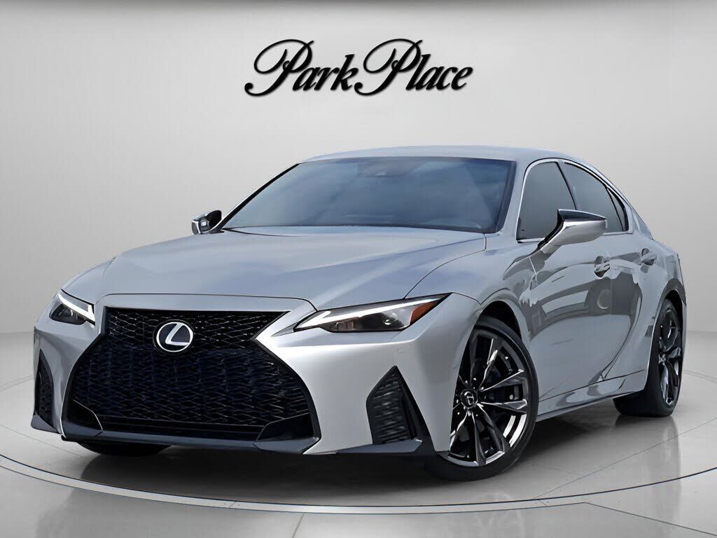 2021 LEXUS IS
