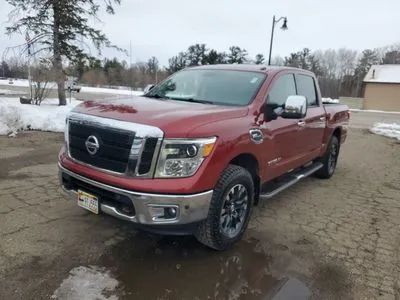 2017 NISSAN Titan