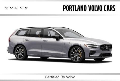 2023 VOLVO V60