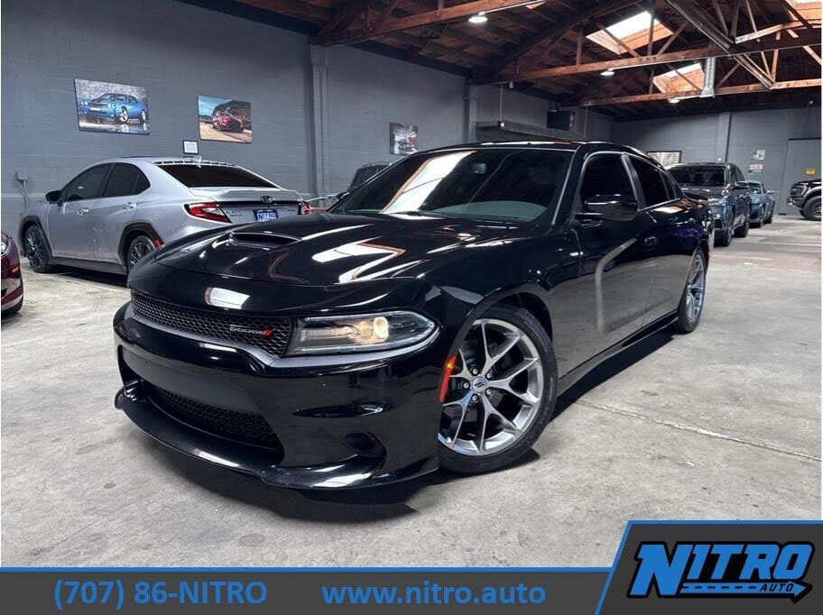 2020 DODGE Charger