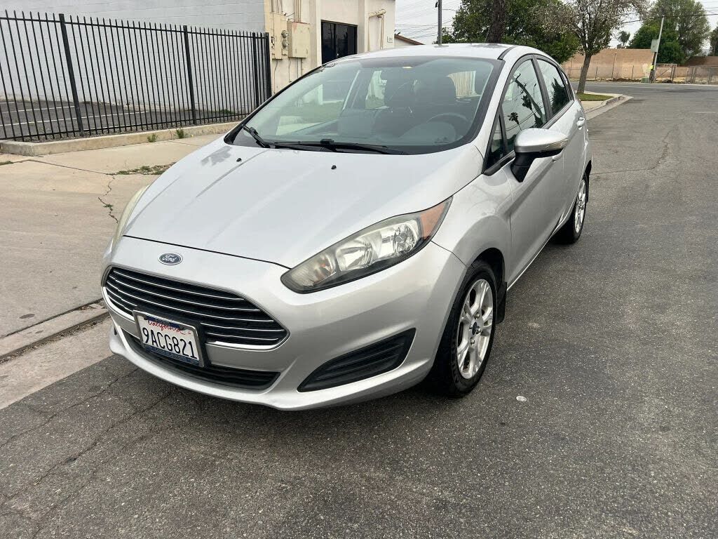 2016 FORD Fiesta