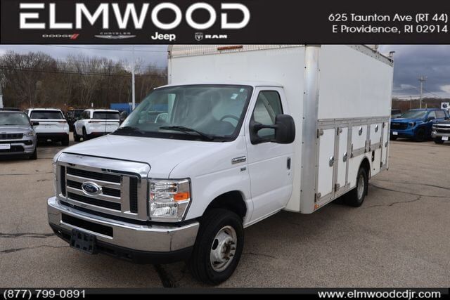 2018 FORD E-350