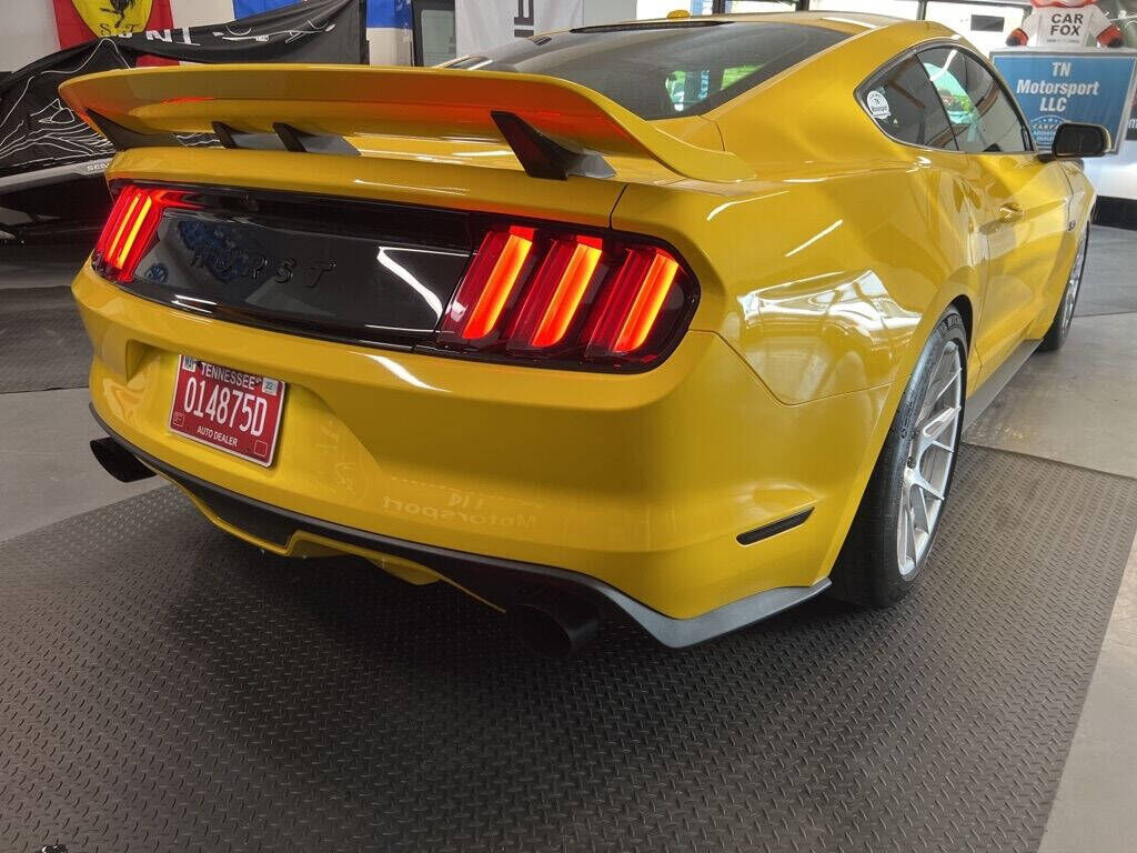 2015 FORD Mustang