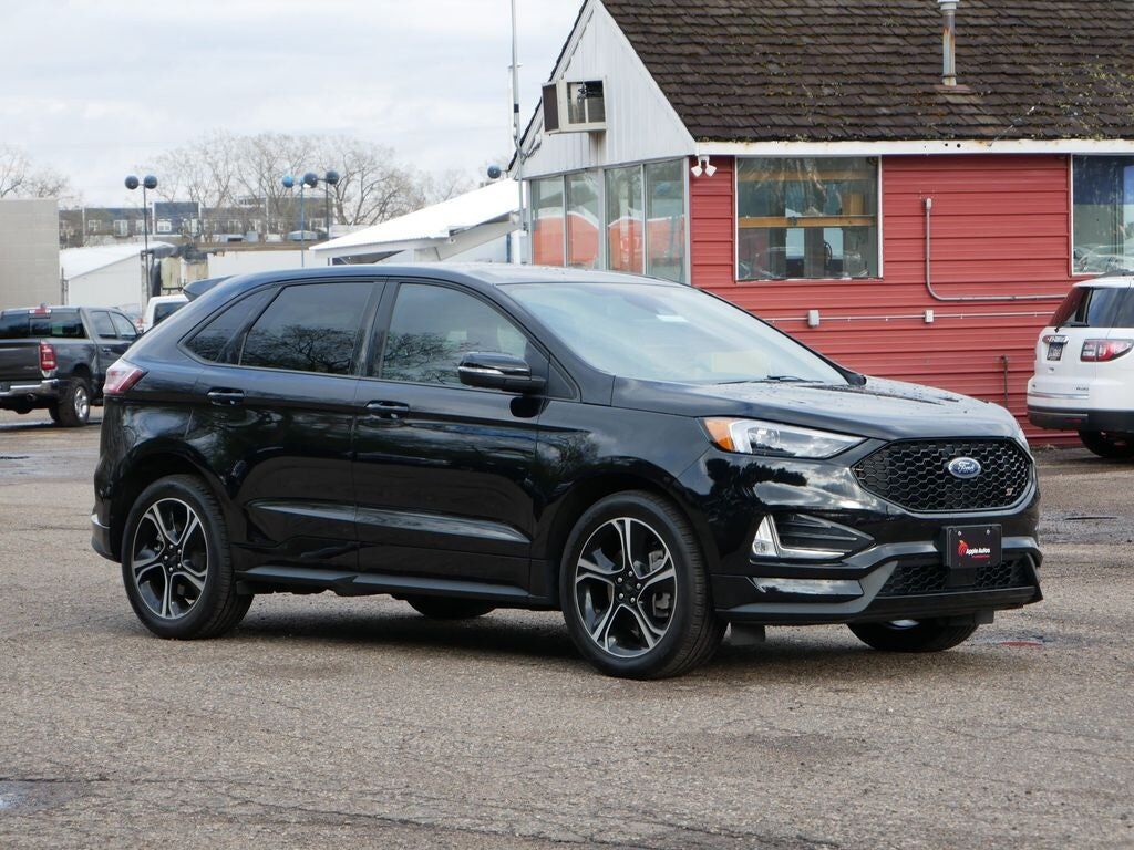 2023 FORD Edge