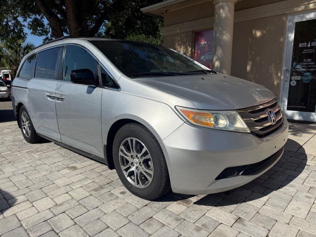 2011 HONDA Odyssey