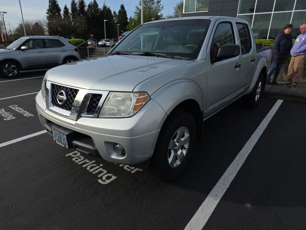 2012 NISSAN Frontier