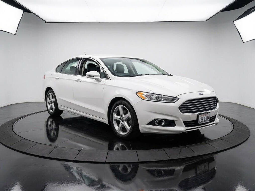 2013 FORD Fusion