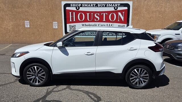 2023 NISSAN Kicks