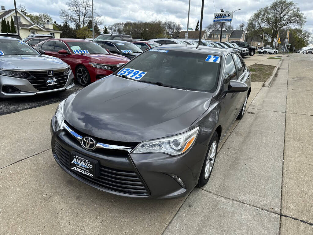 2017 TOYOTA Camry