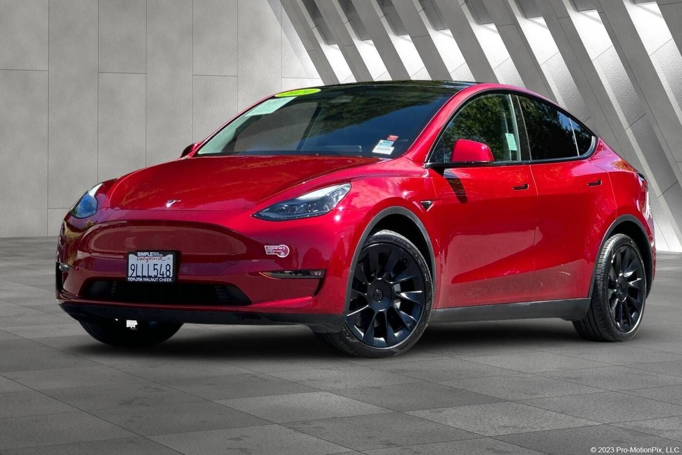 2024 TESLA Model Y