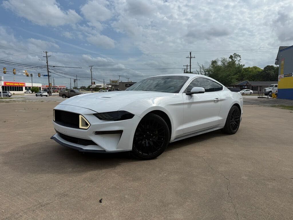 2019 FORD Mustang