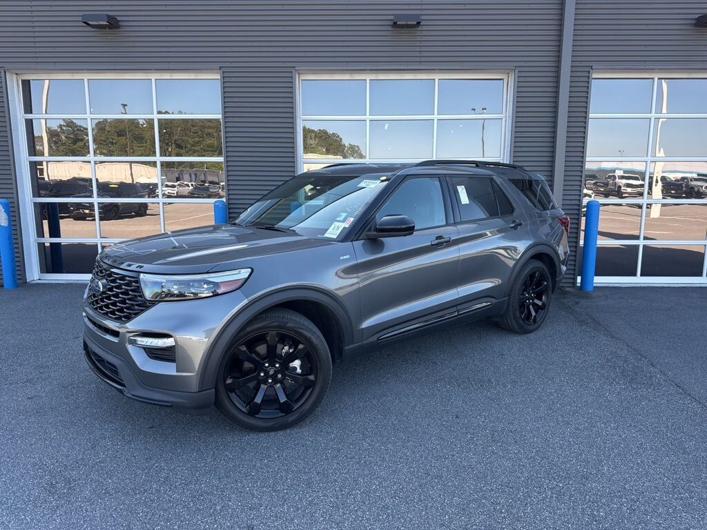 2023 FORD Explorer