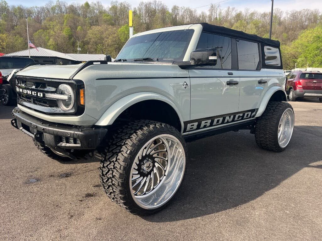 2021 FORD Bronco