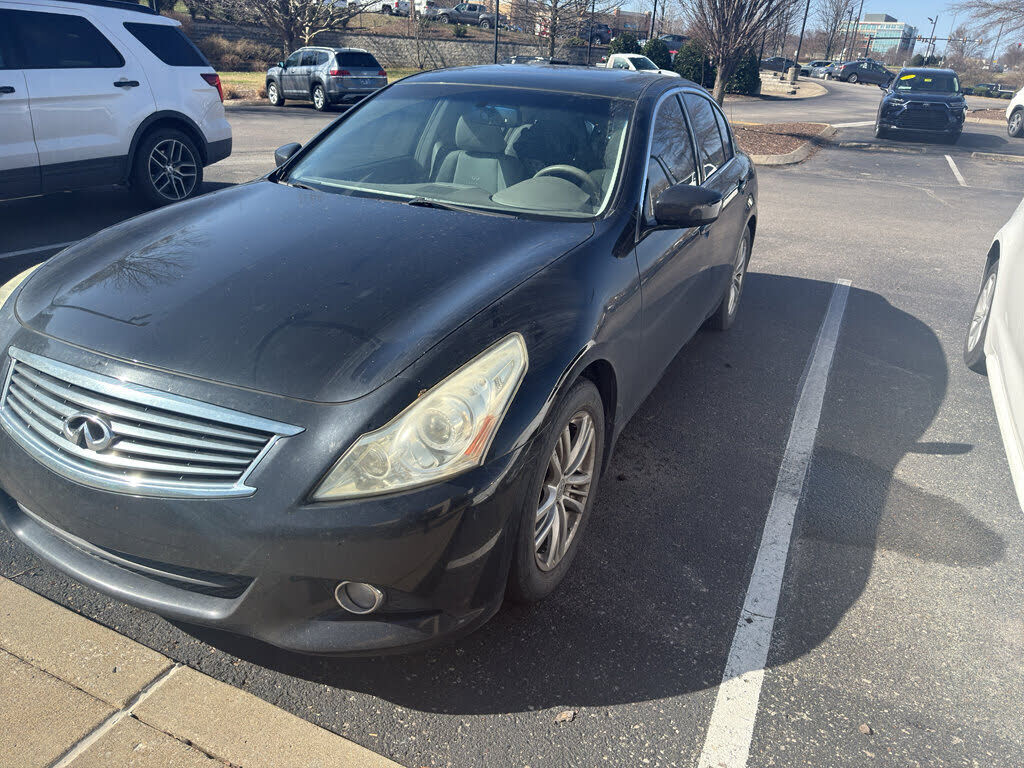 2011 INFINITI G37