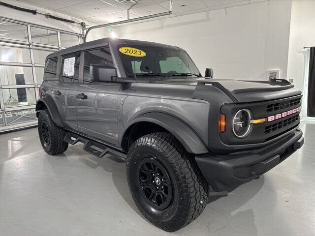 2023 FORD Bronco