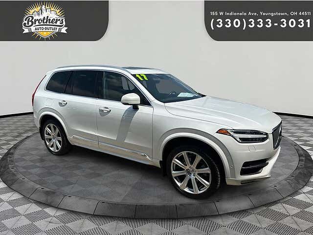 2017 VOLVO XC90