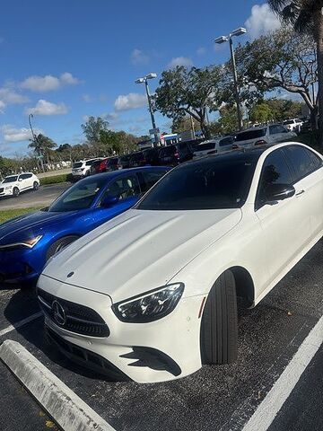 2022 MERCEDES-BENZ E-Class