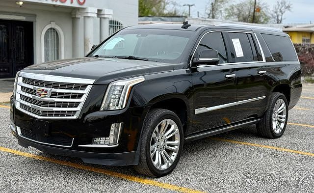 2018 CADILLAC Escalade ESV
