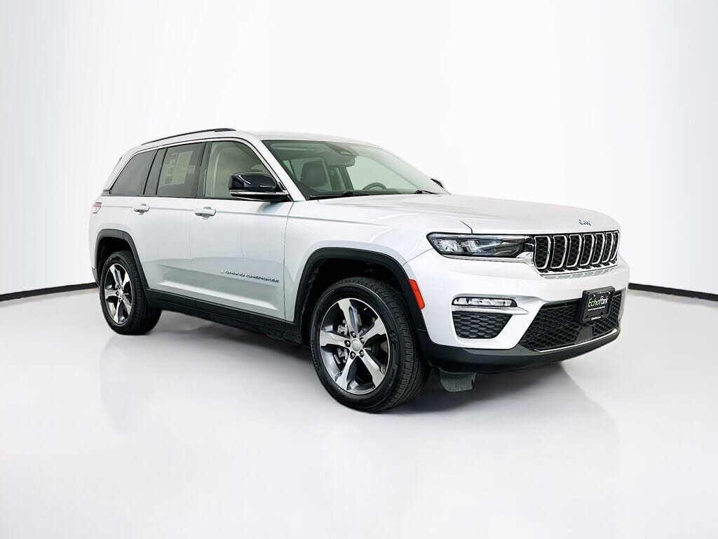 2022 JEEP Grand Cherokee