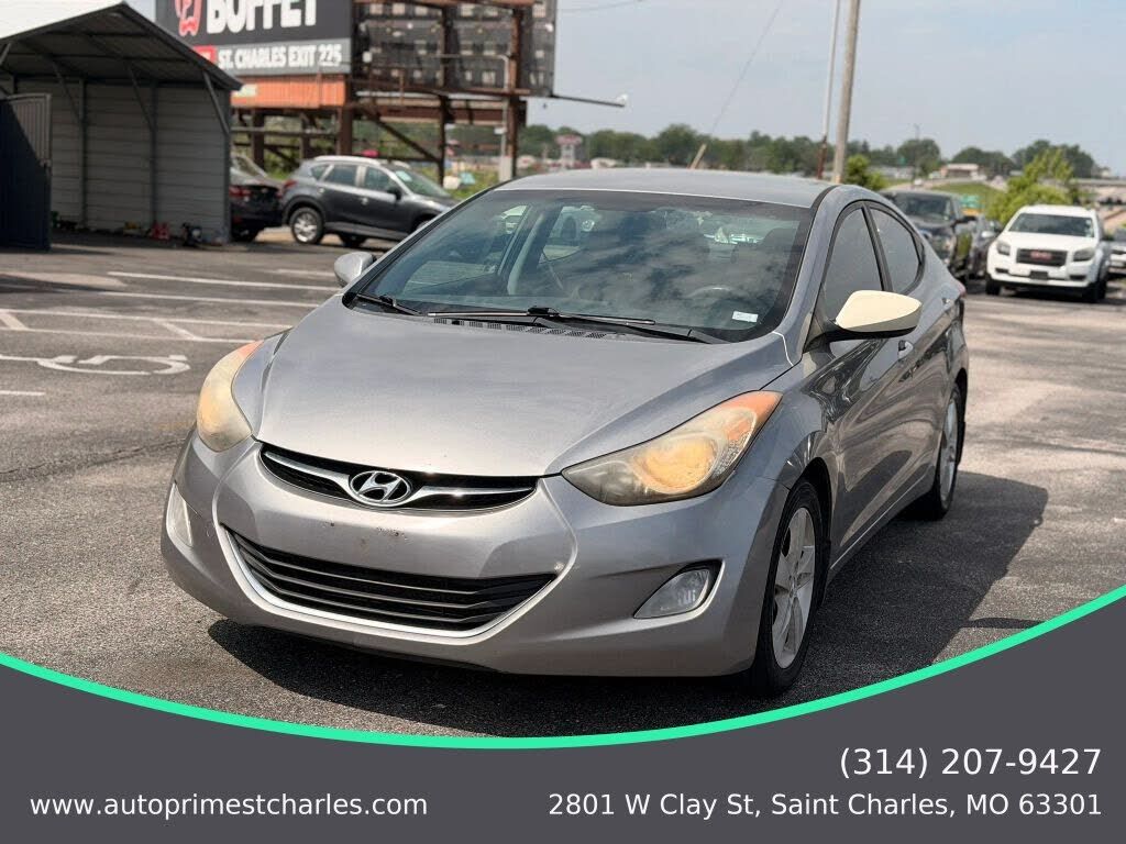2013 HYUNDAI Elantra