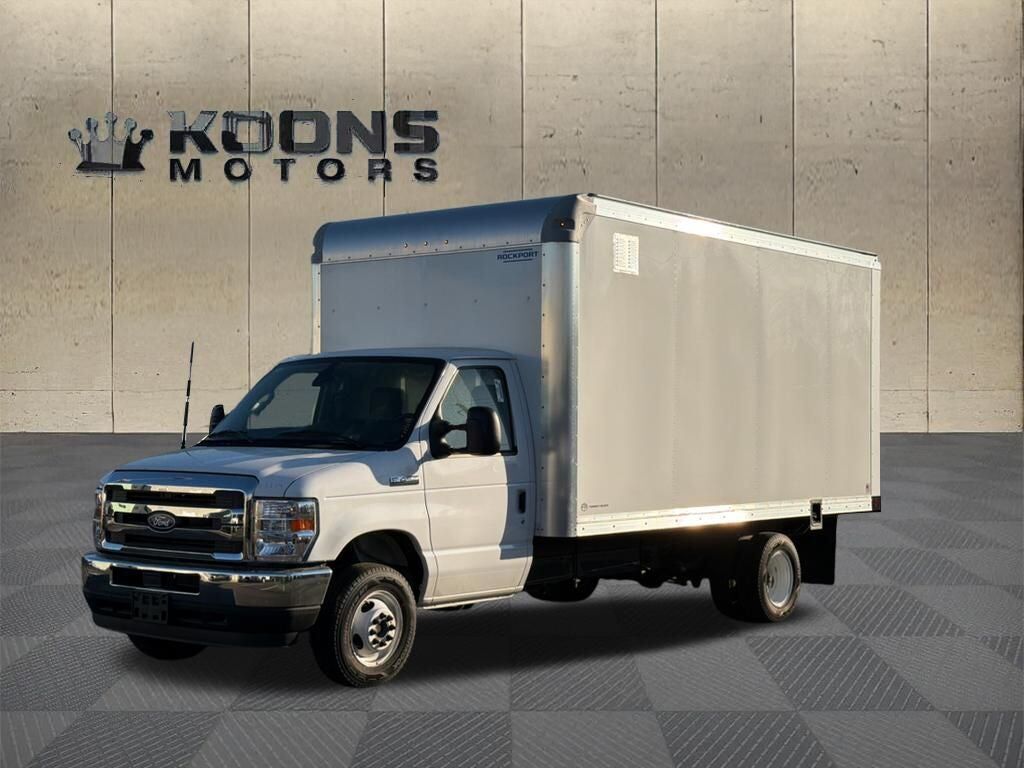 2026 FORD E-450