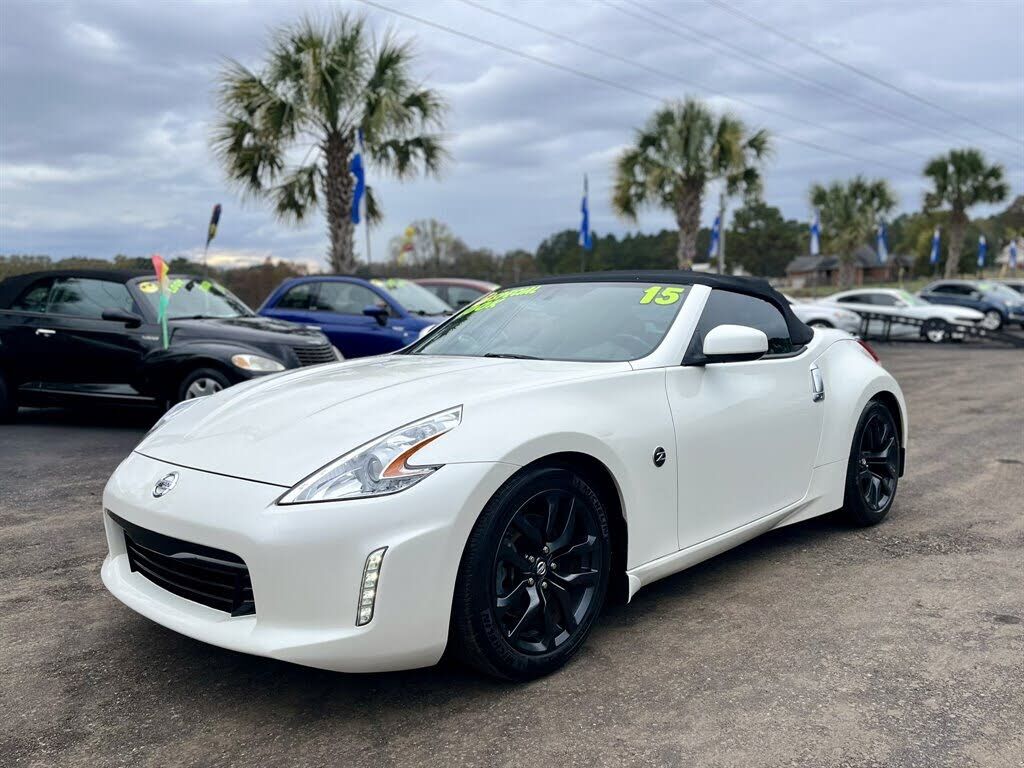 2015 NISSAN 370Z