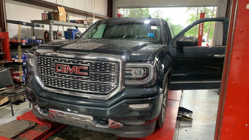 2017 GMC Sierra