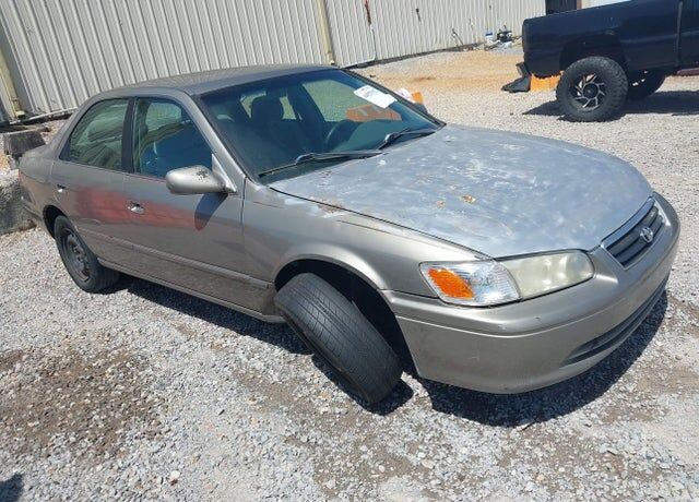 2001 TOYOTA Camry