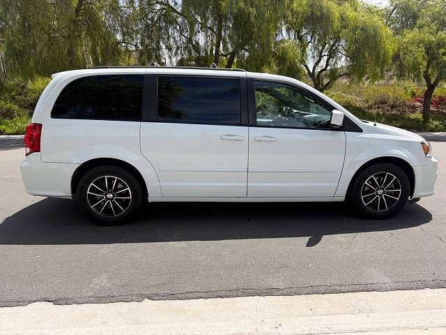 2017 DODGE Grand Caravan