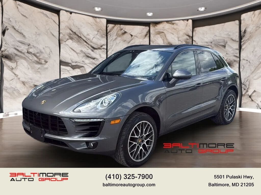 2016 PORSCHE Macan