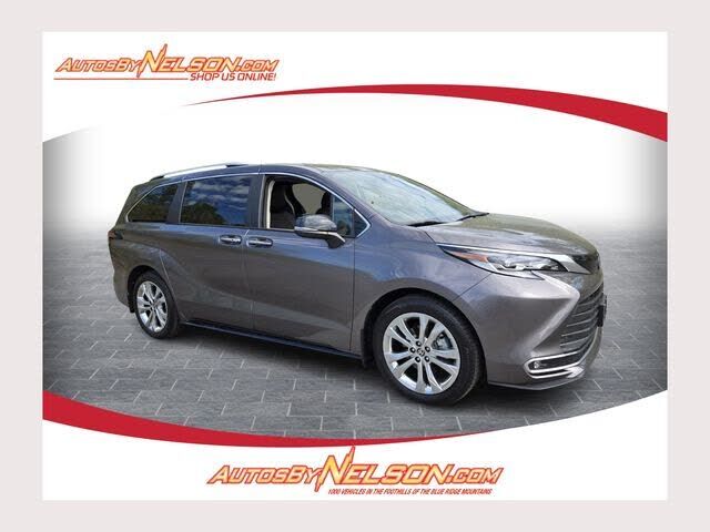 2023 TOYOTA Sienna