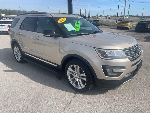 2017 FORD Explorer